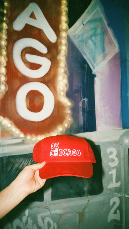 EMBROIDERED "DE CHICAGO" ADJUSTABLE CAP