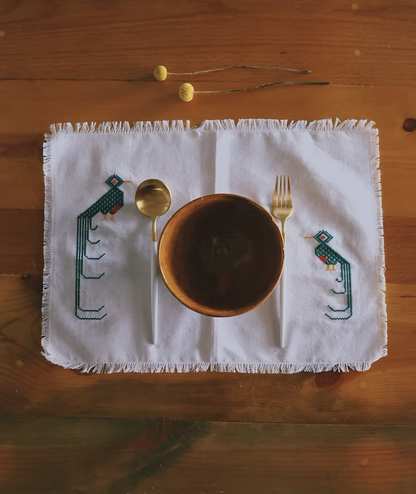EMBROIDERED QUETZAL COTTON NAPKINS + PLACEMAT SET